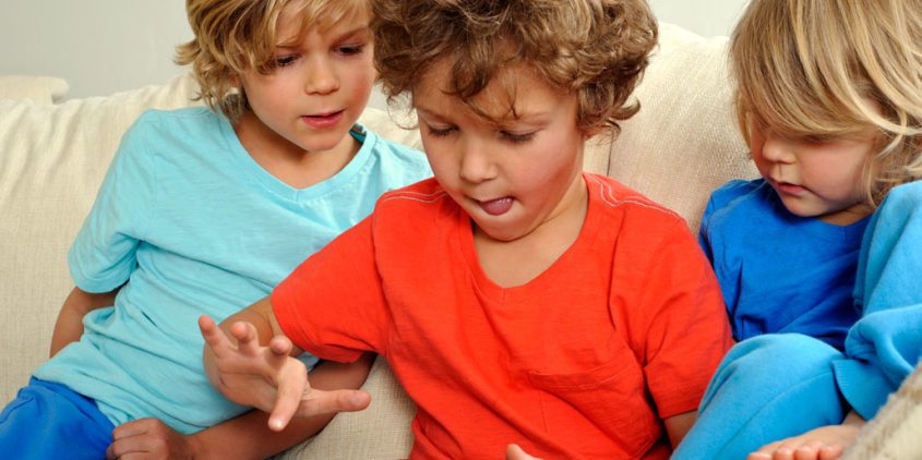Apps for Healthy Kids iStock 000040287116 Large kids devices 845x422 - Apps for Healthy Kids