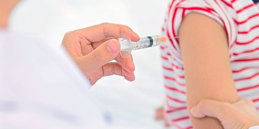 Successful Strategies for Running a Flu Clinic iStock 000064197605 Large flu shot 845x422 - Successful Strategies for Running a Flu Clinic